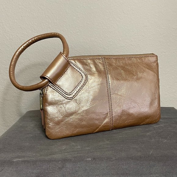 HOBO Brand Sable Metallic Leather Wristlet & Coin Purse - Picture 2 of 8